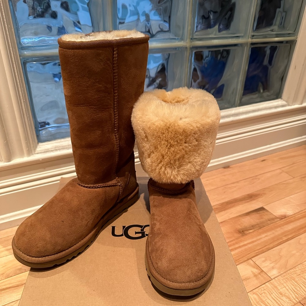 Brand new Ugg Classic Tall II Boot - US Size 5